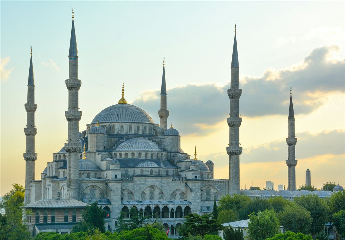 The Blue Mosque and its six minarets in Istanbul at dusk
